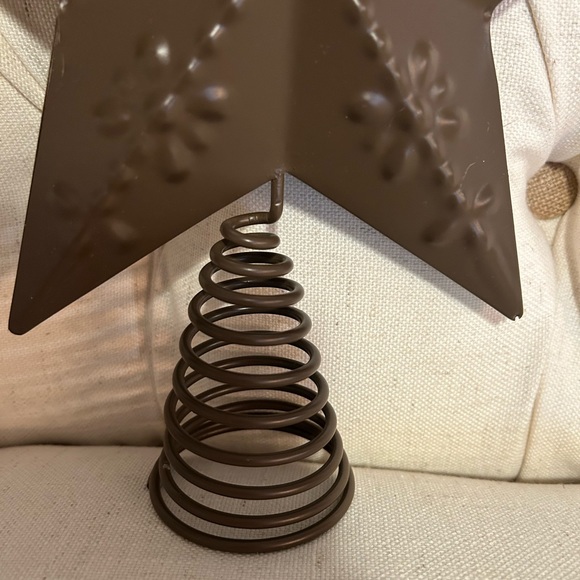 Rustic Metal Christmas Tree Topper - Picture 3 of 3